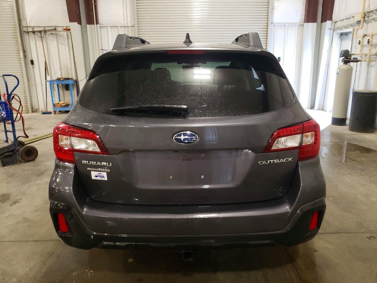 2019 Subaru Outback 2.5I Premium - Image 6