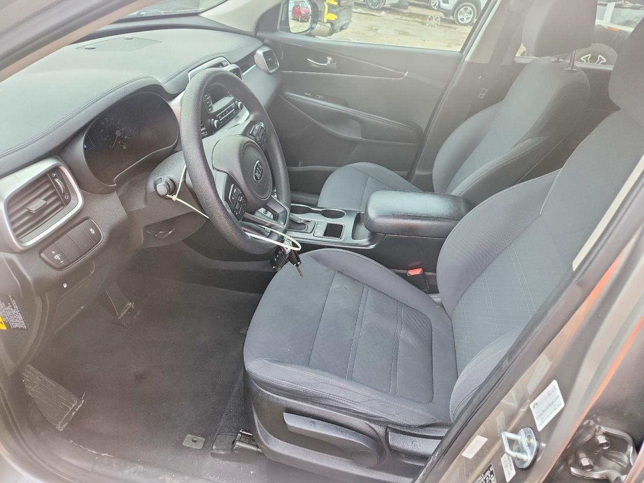 2017 Kia Sorento - Image 7