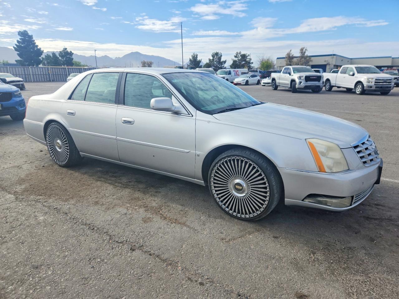 2009 Cadillac Dts - Фото 4