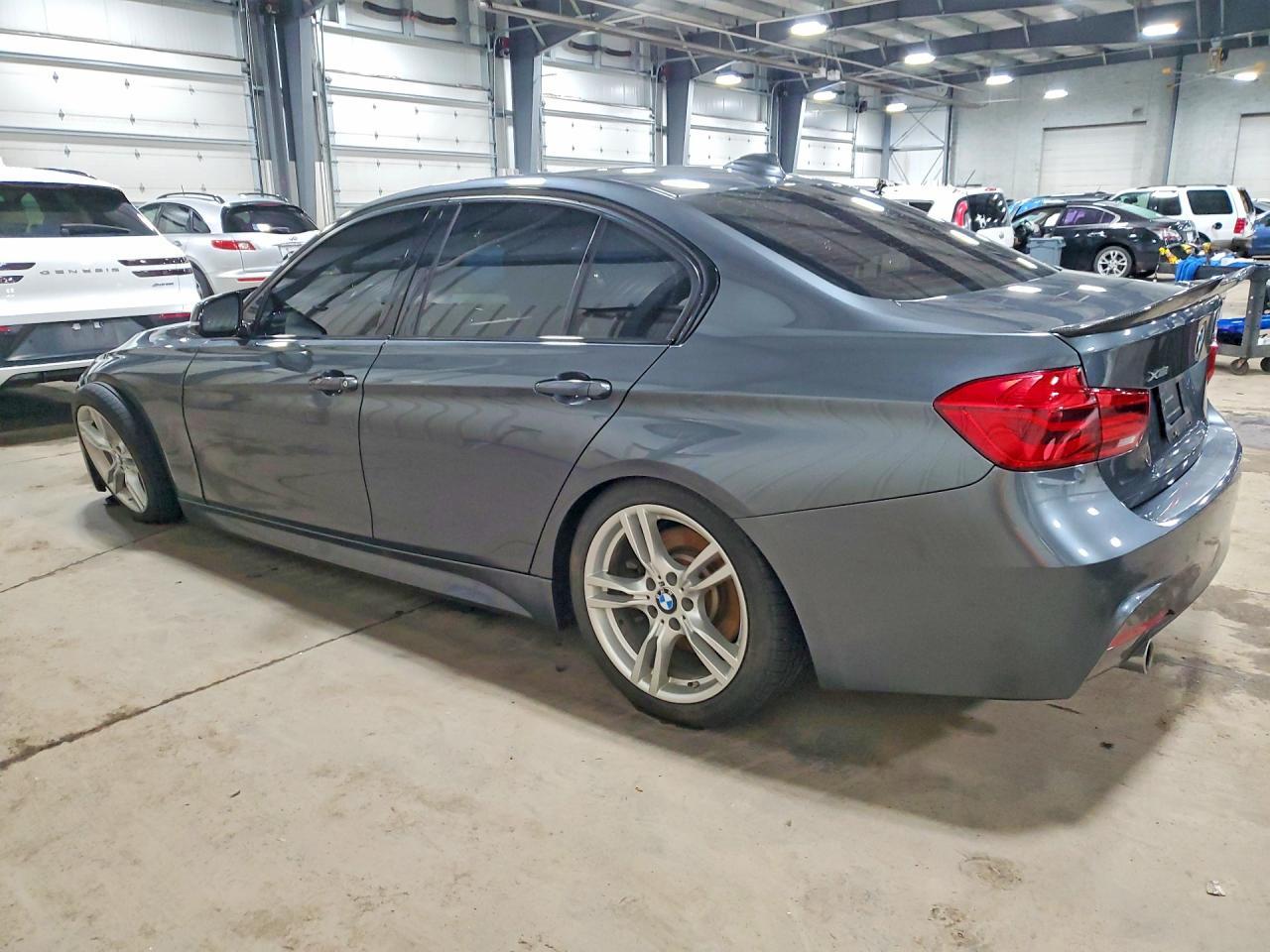 2016 BMW 340 Xi - Image 2