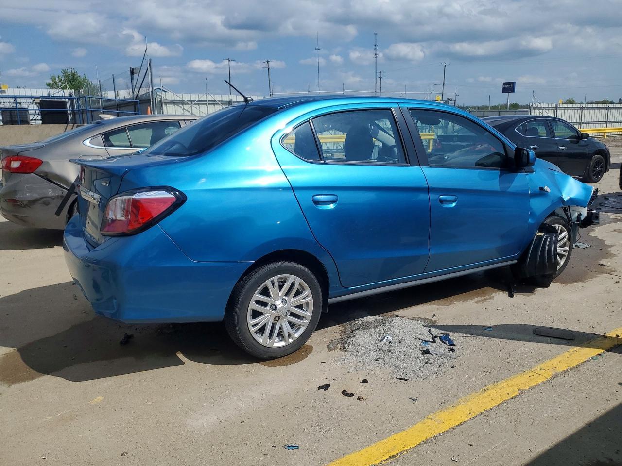 2022 Mitsubishi Mirage G4 Es - Image 3