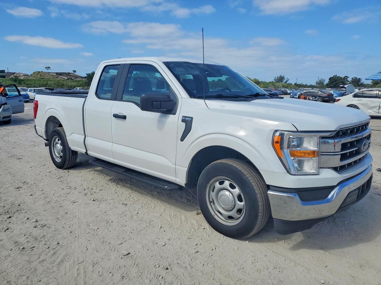 2023 Ford F150 Super Cab - Фото 4