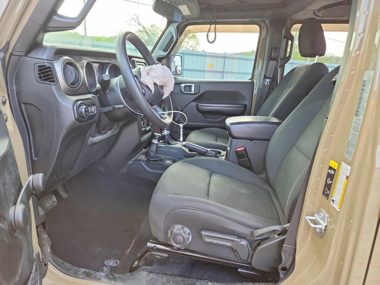 2020 Jeep Gladiator Sport - Фото 7