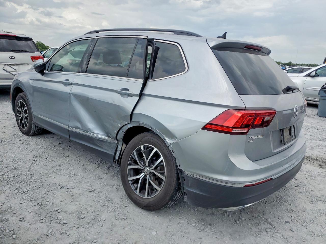 2021 Volkswagen Tiguan Se - Image 2