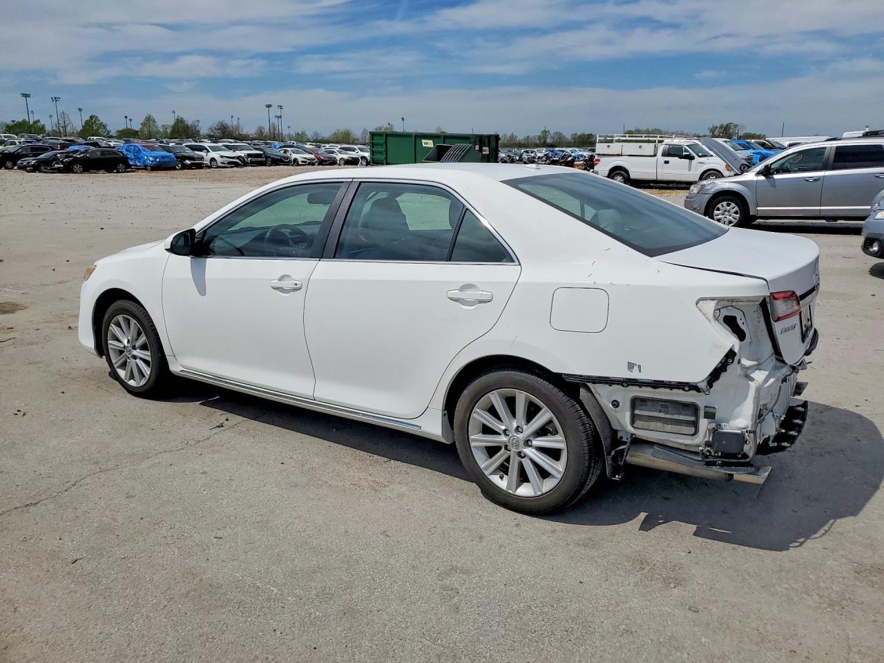 2014 Toyota Camry Xle V6 - Фото 2
