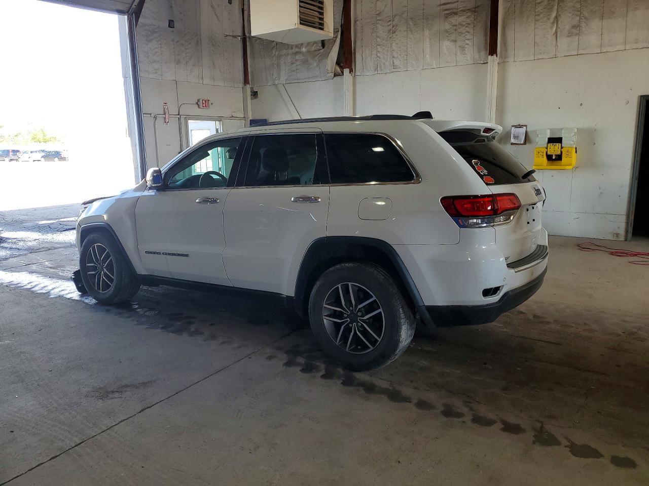 2020 Jeep Grand Cherokee Limited - Image 2