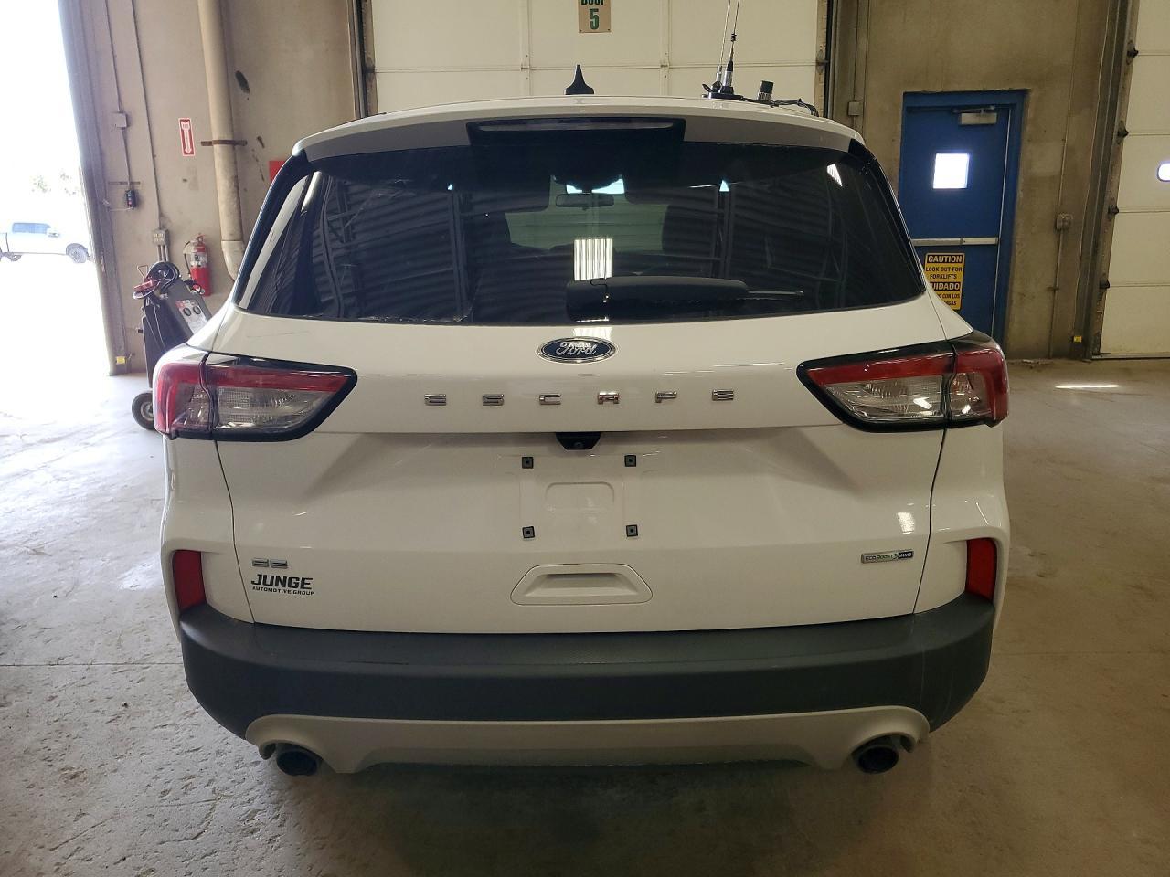 2020 Ford Escape Se - Фото 6