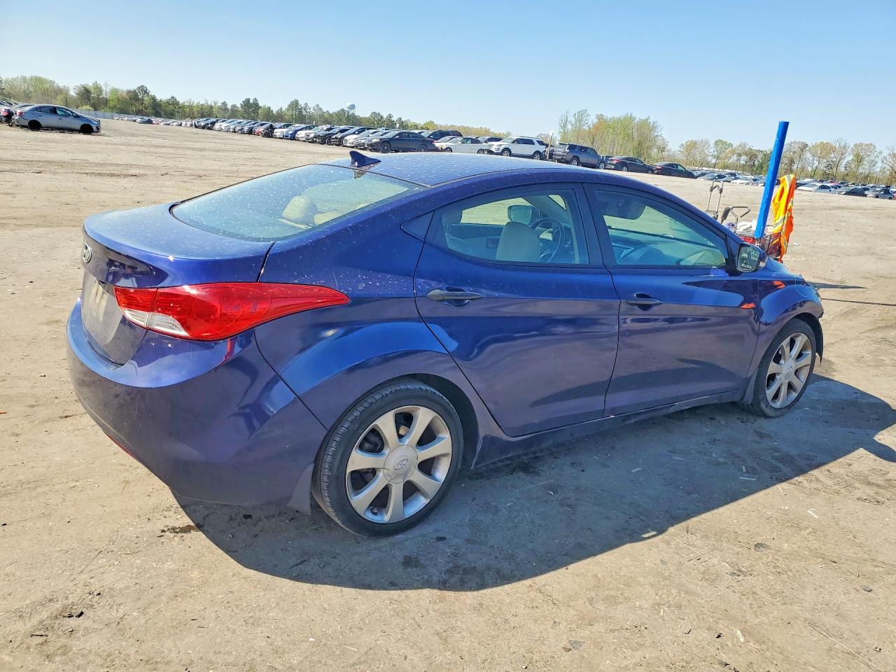 2013 Hyundai Elantra Limited - Фото 3