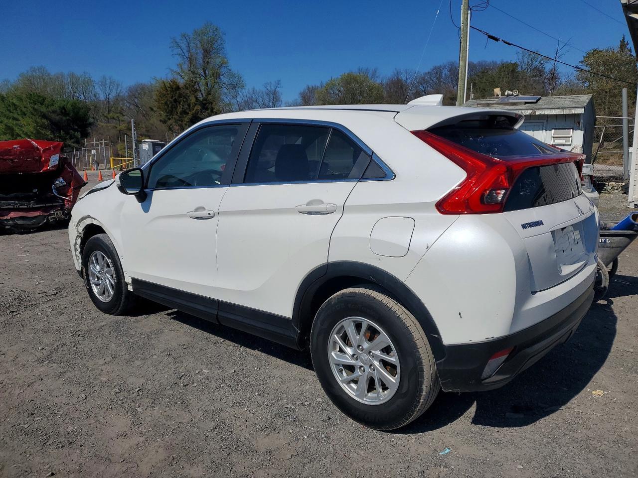 2019 Mitsubishi Eclipse Cross Es - Фото 2