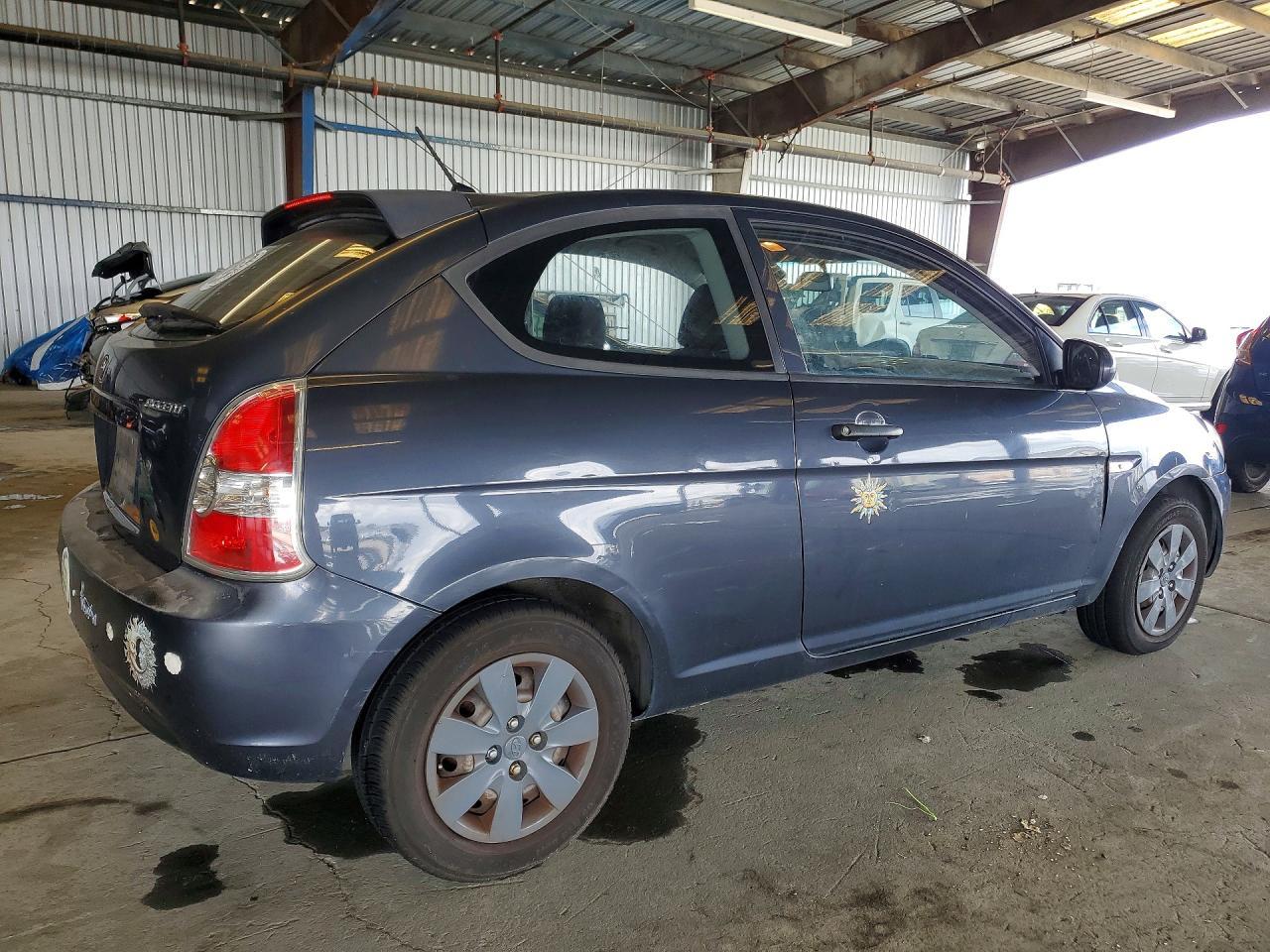 2010 Hyundai Accent Gs - Фото 3