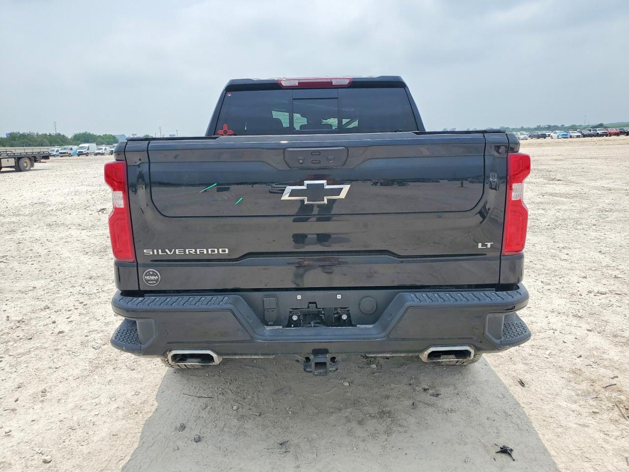 2026 Chevrolet Silverado - Image 6