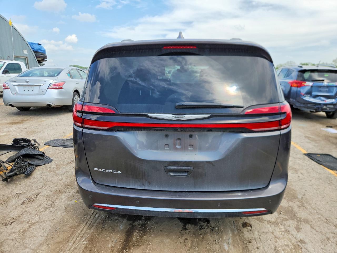 2022 Chrysler Pacifica Touring L - Фото 6