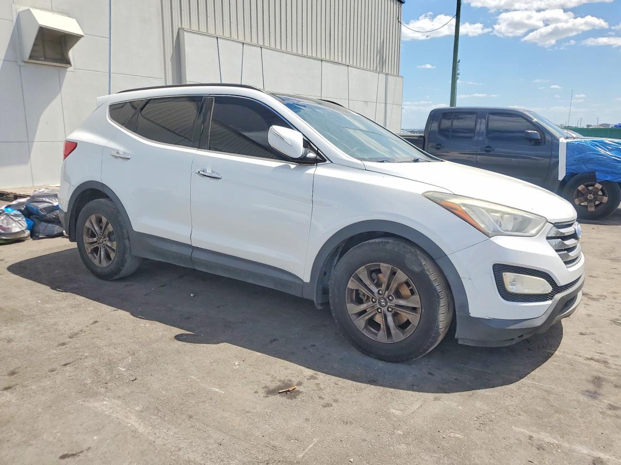 2015 Hyundai Santa Fe Sport 2.4L - Фото 4