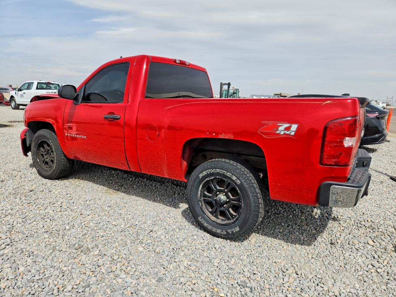 2008 Chevrolet Silverado K1500 - Image 2