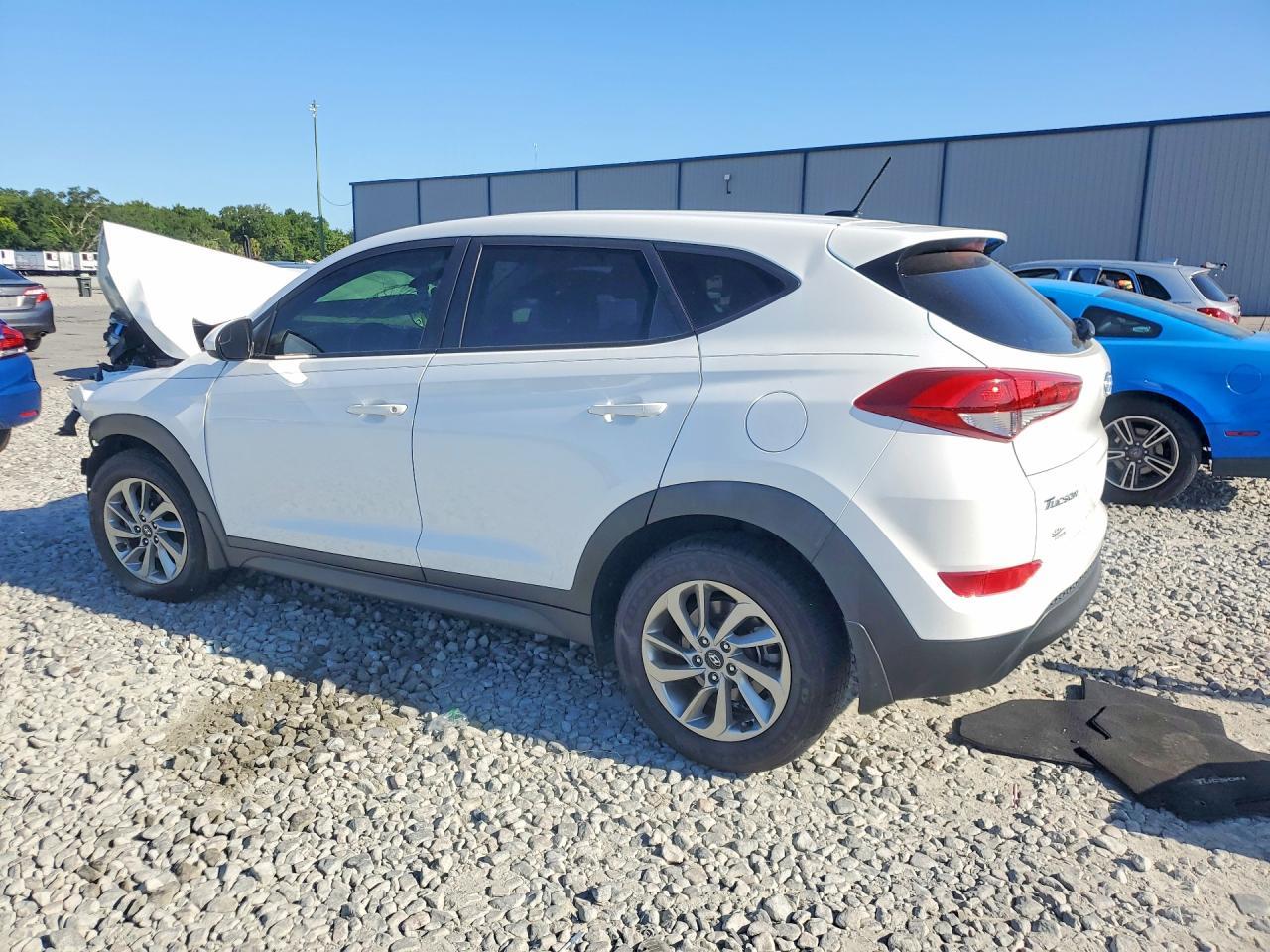 2017 Hyundai Tucson Se - Фото 2