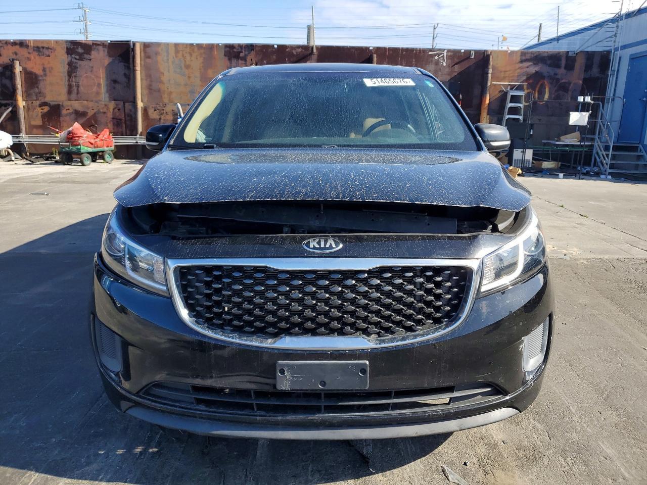 2016 Kia Sedona Lx - Image 5