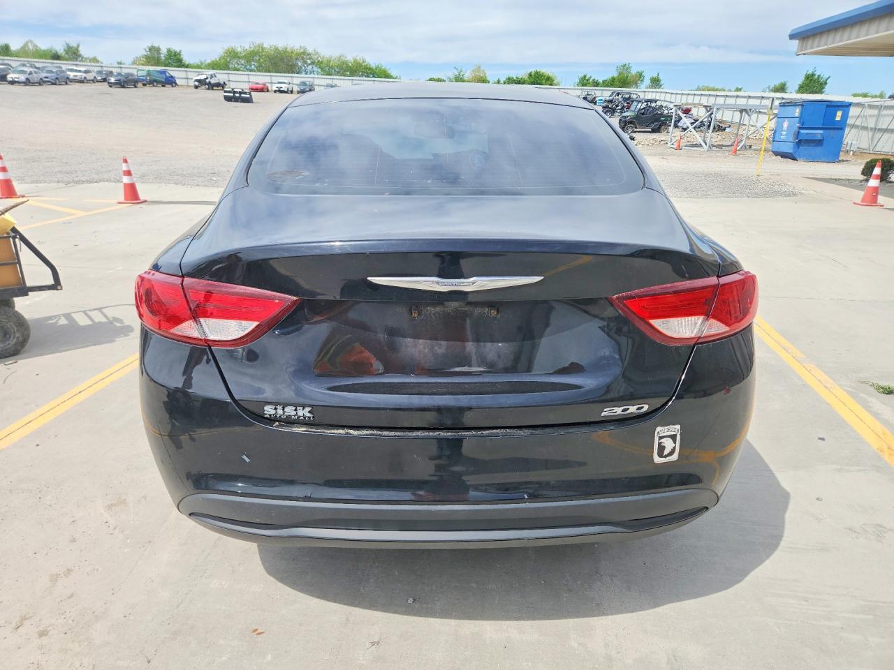 2016 Chrysler 200 Lx - Image 6