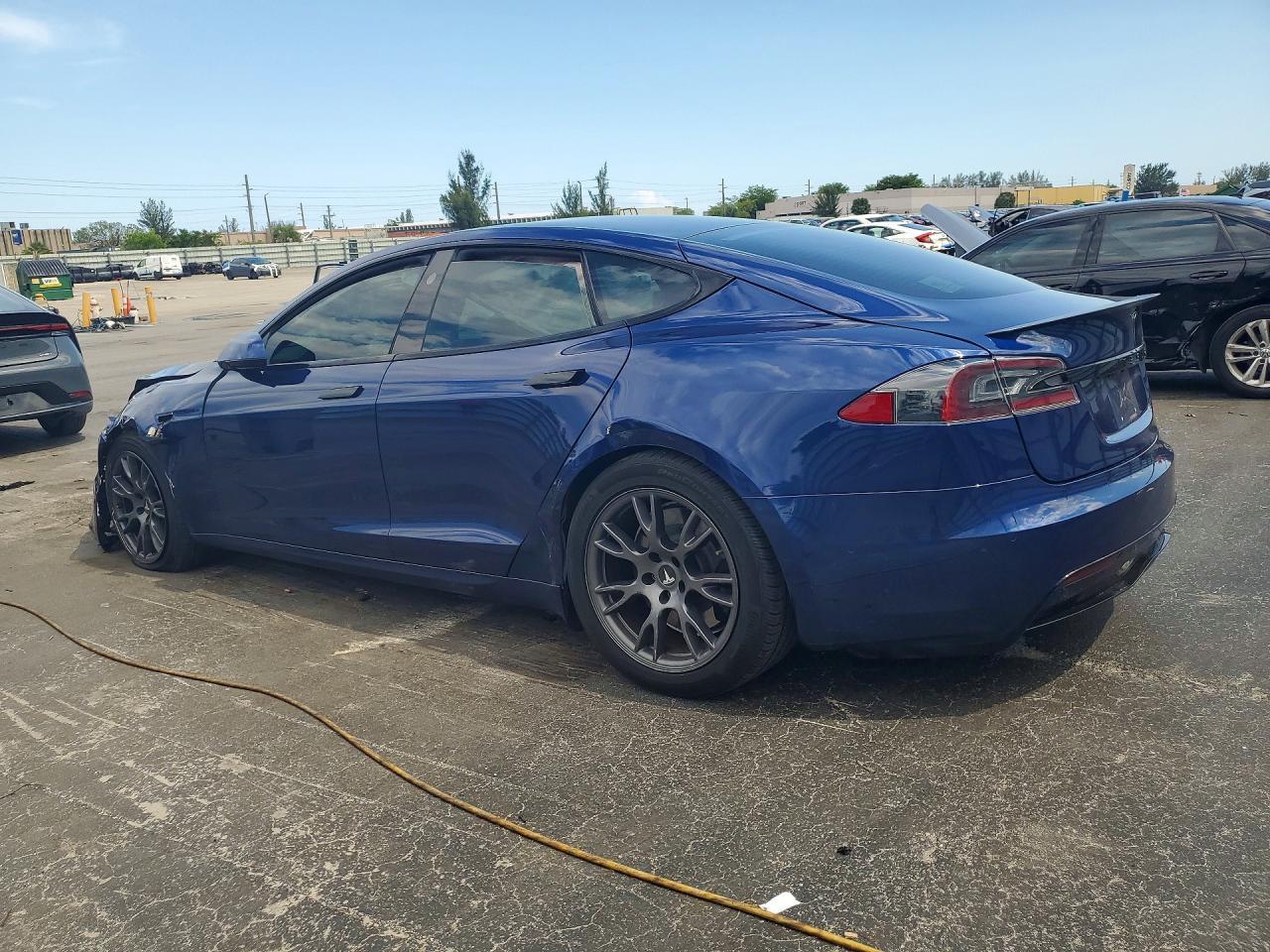 2022 Tesla Model S - Фото 2