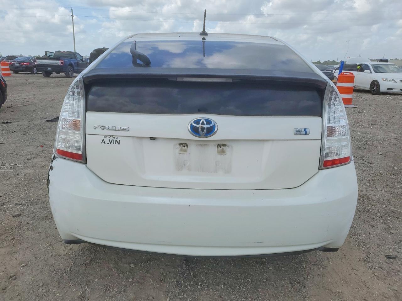 2010 Toyota Prius - Image 6