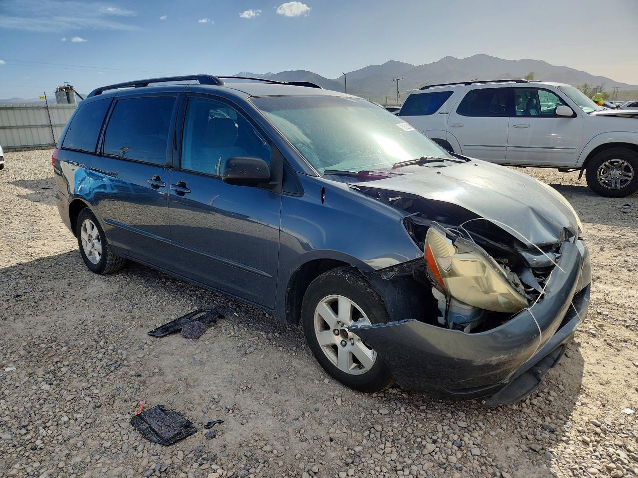 2009 Toyota Sienna - Фото 4