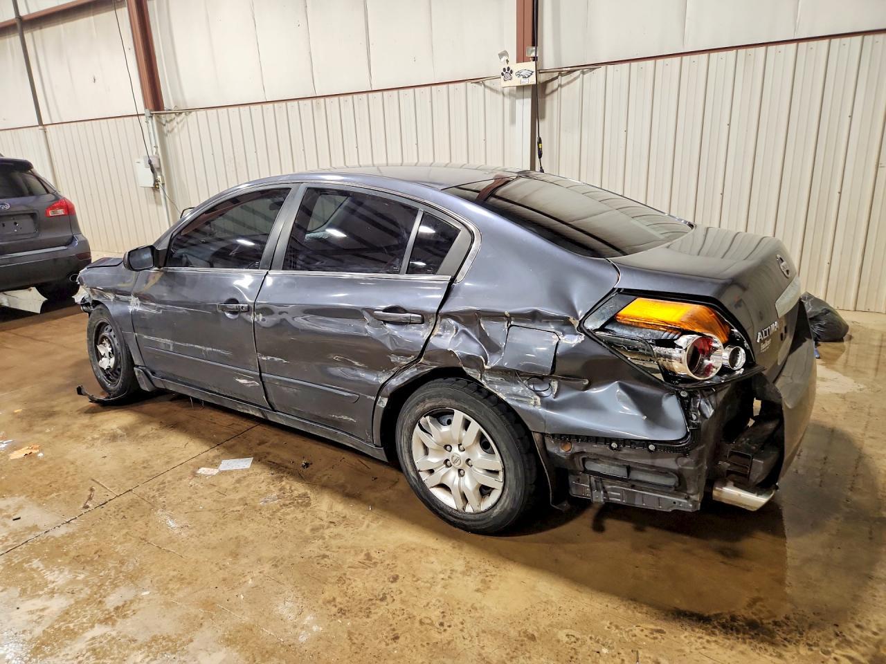 2010 Nissan Altima 2.5 - Фото 2