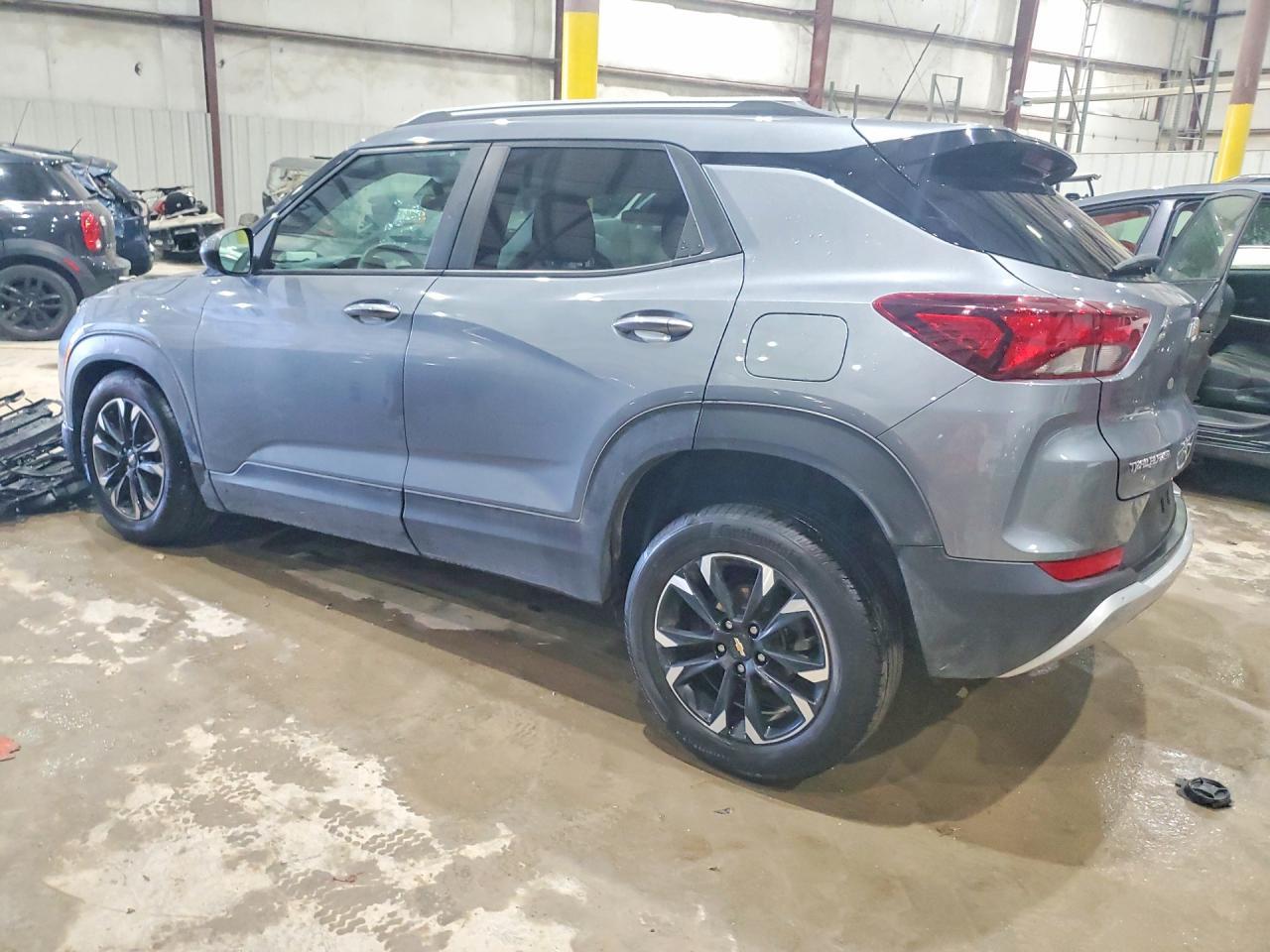 2022 Chevrolet Trailblazer Lt - Image 2