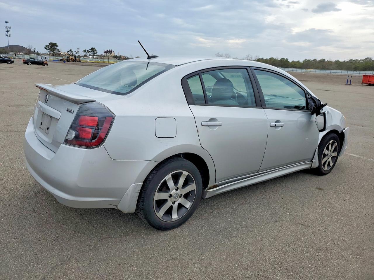 2012 Nissan Sentra 2.0 - Фото 3