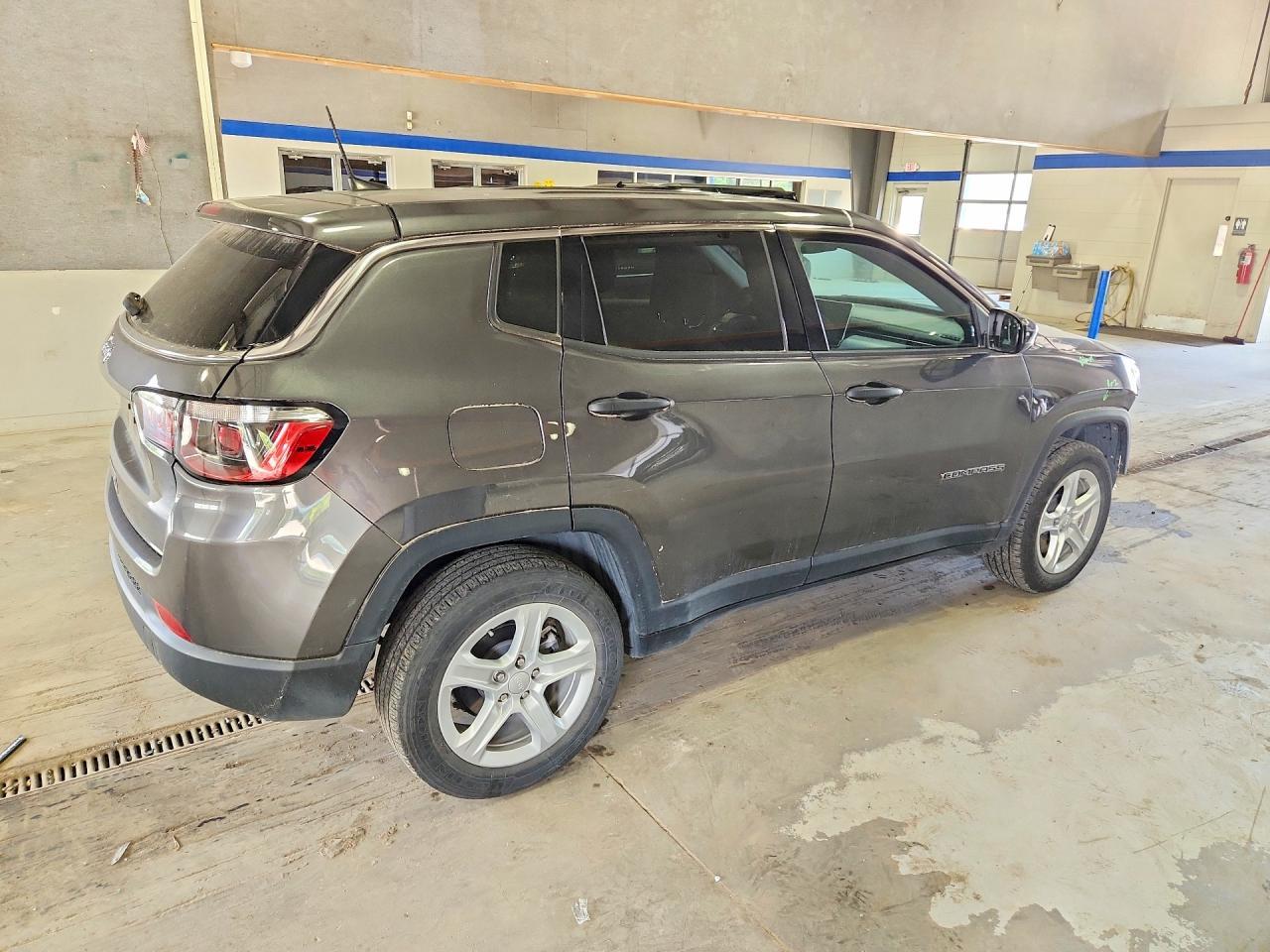 2023 Jeep Compass Sport - Image 3