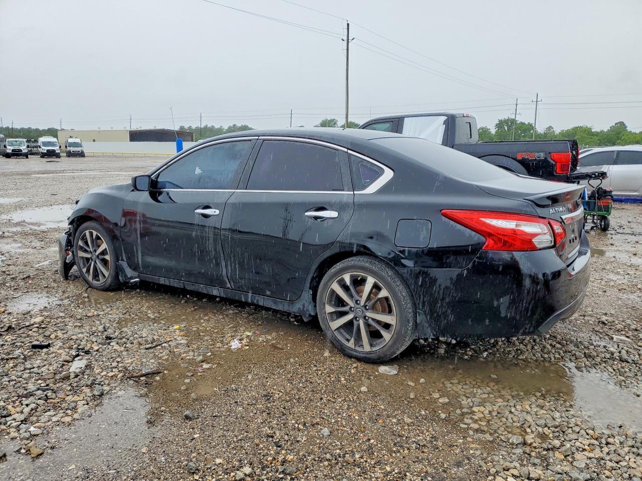 2016 Nissan Altima 2.5 Sr - Фото 2