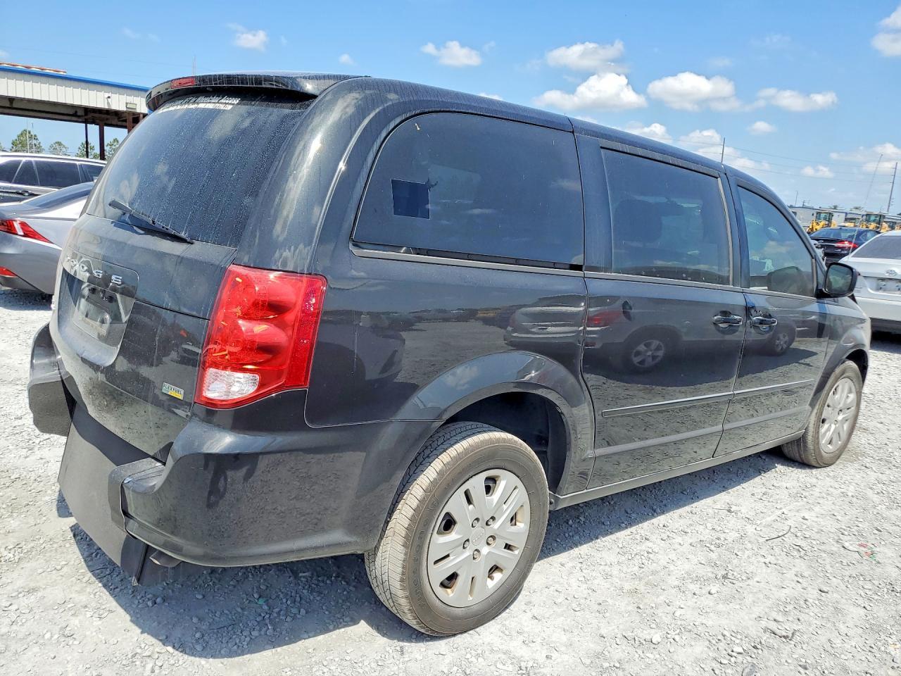 2017 Dodge Grand Caravan Se - Image 3