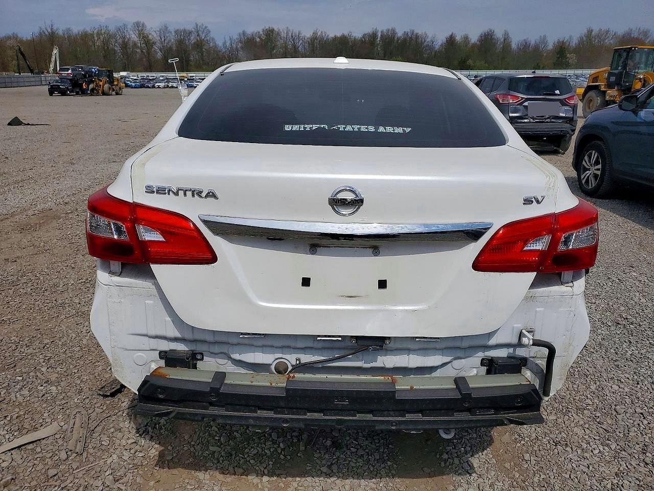 2019 Nissan Sentra Sr - Image 6