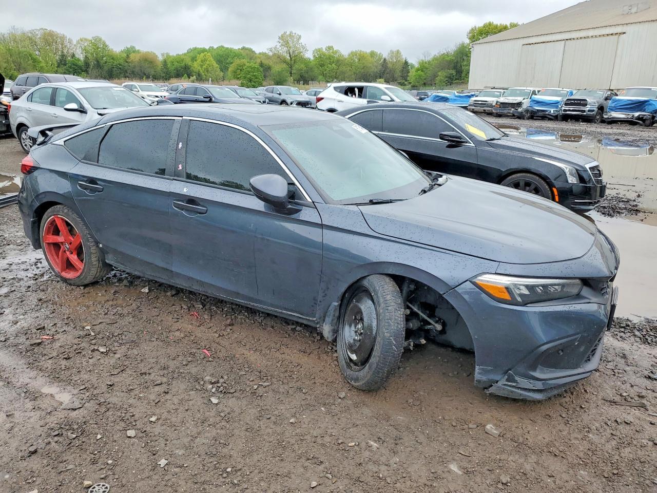 2022 Honda Civic Sport Touring - Image 4