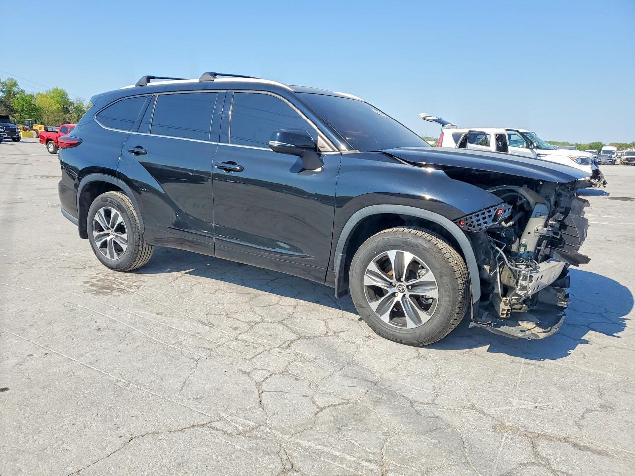 2022 Toyota Highlander Xle - Фото 4