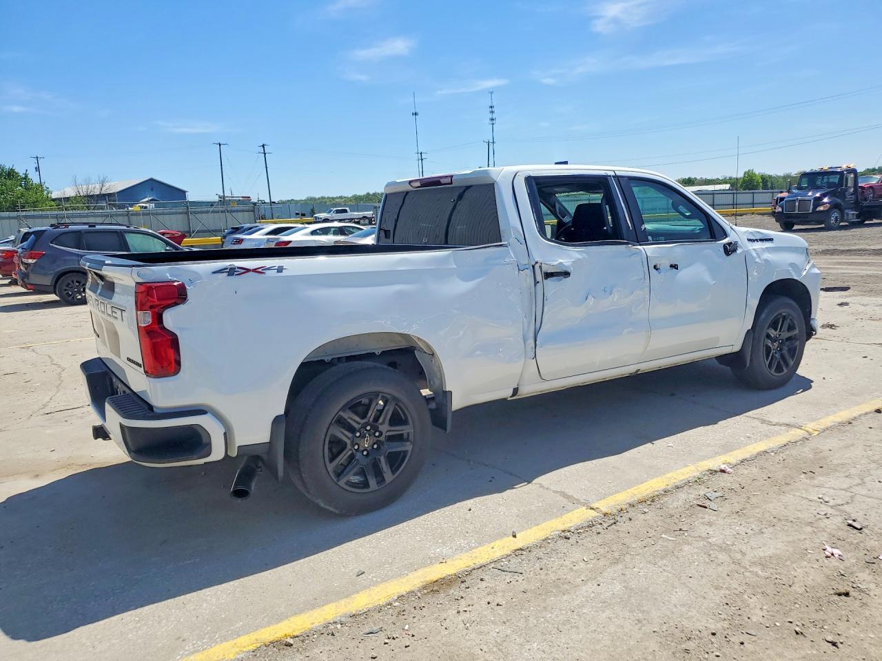 2022 Chevrolet Silverado Ltd K1500 Custom - Фото 3