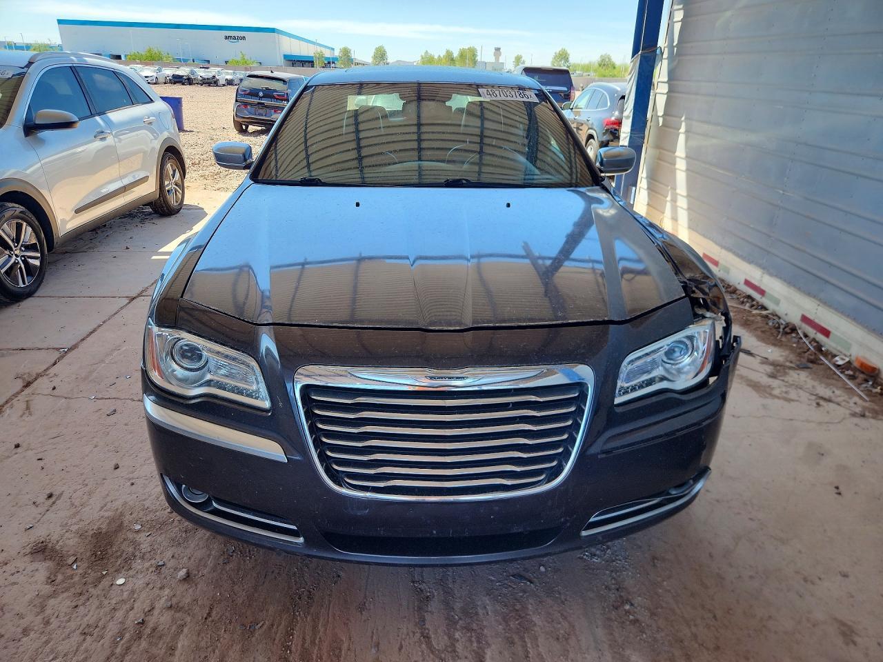 2013 Chrysler 300C Varvatos - Image 5