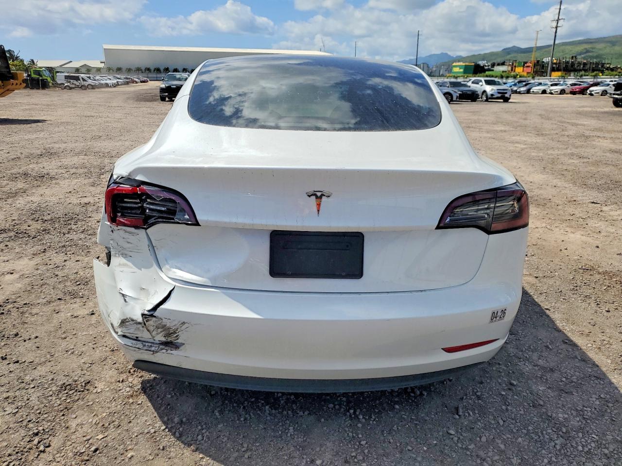 2023 Tesla Model 3 - Фото 6