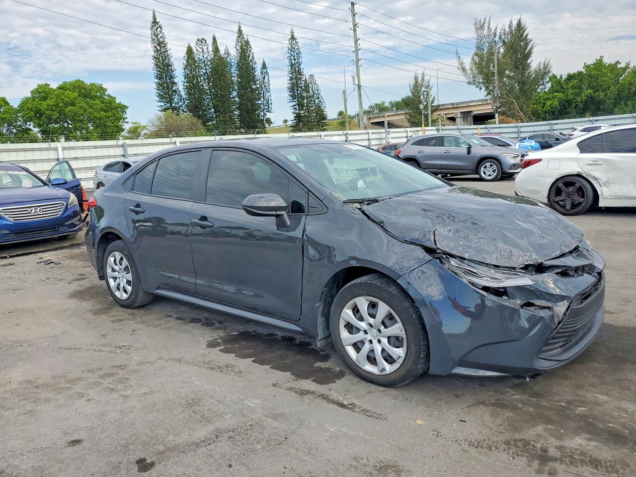 2024 Toyota Corolla Hybrid Le - Фото 4