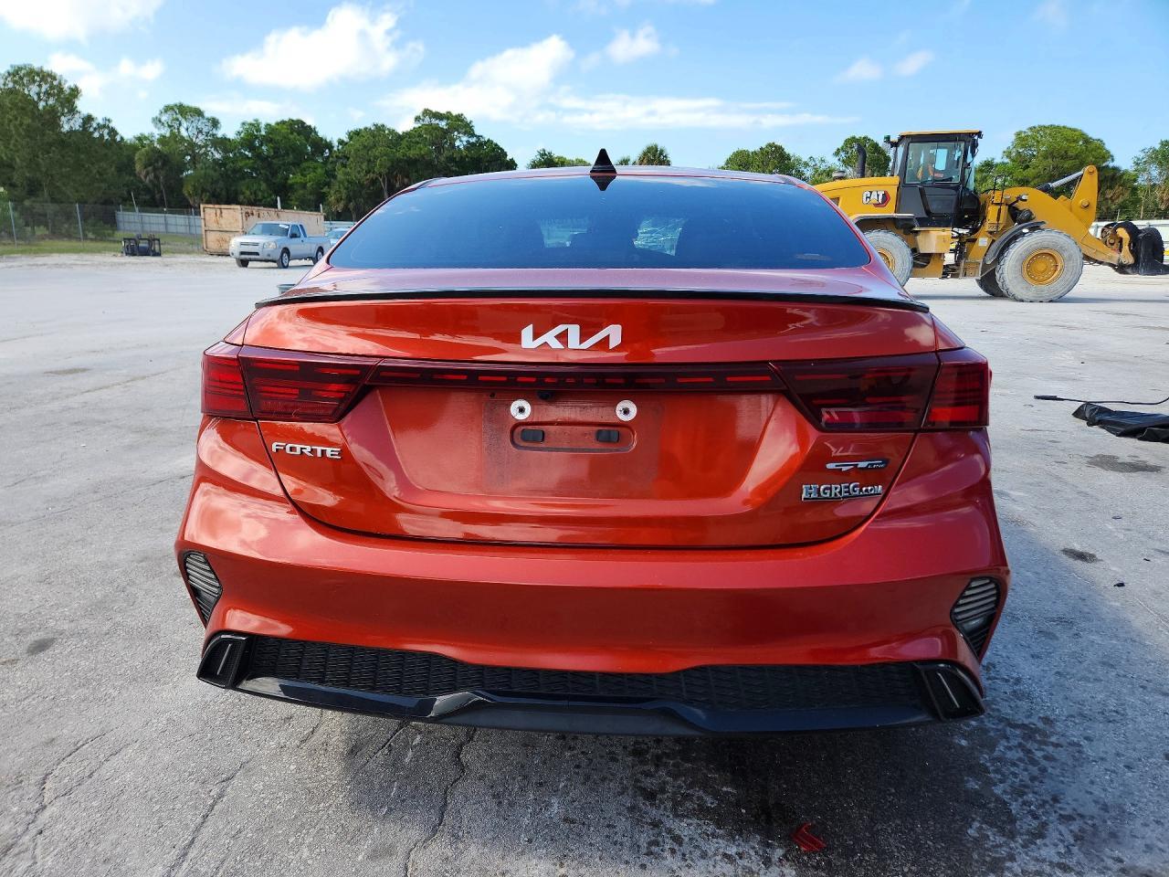 2022 Kia Forte Gt Line - Фото 6