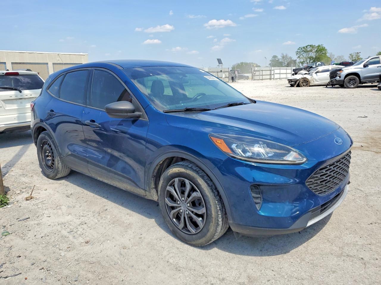 2020 Ford Escape S - Фото 4