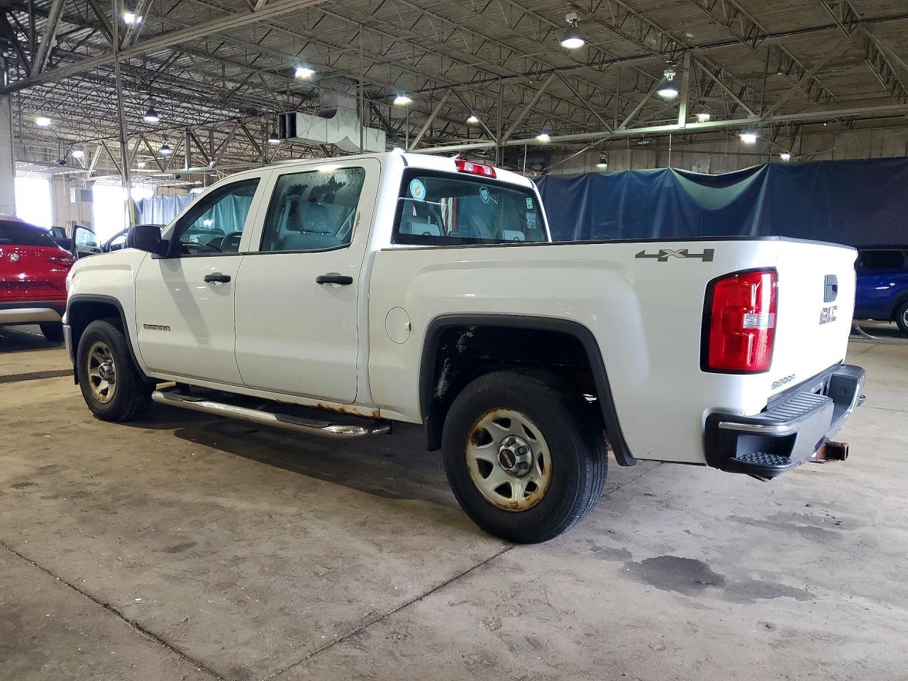 2014 GMC Sierra K1500 - Image 2