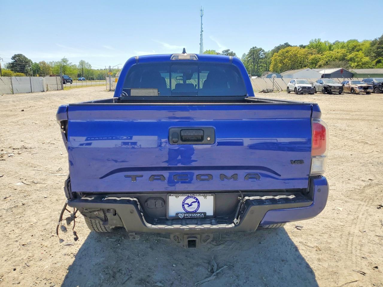 2022 Toyota Tacoma Trd Off-Road - Image 6