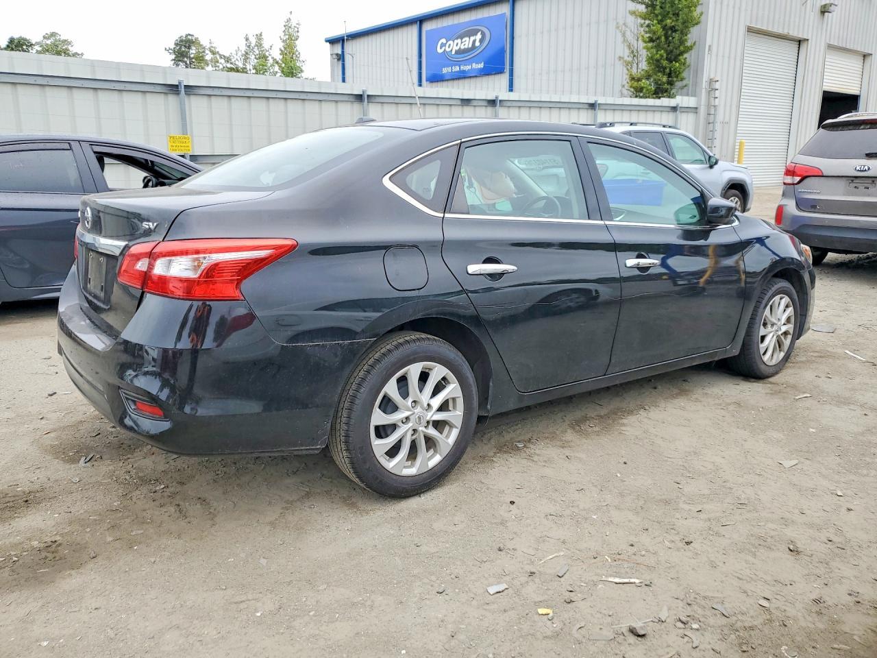 2018 Nissan Sentra Sv - Фото 3