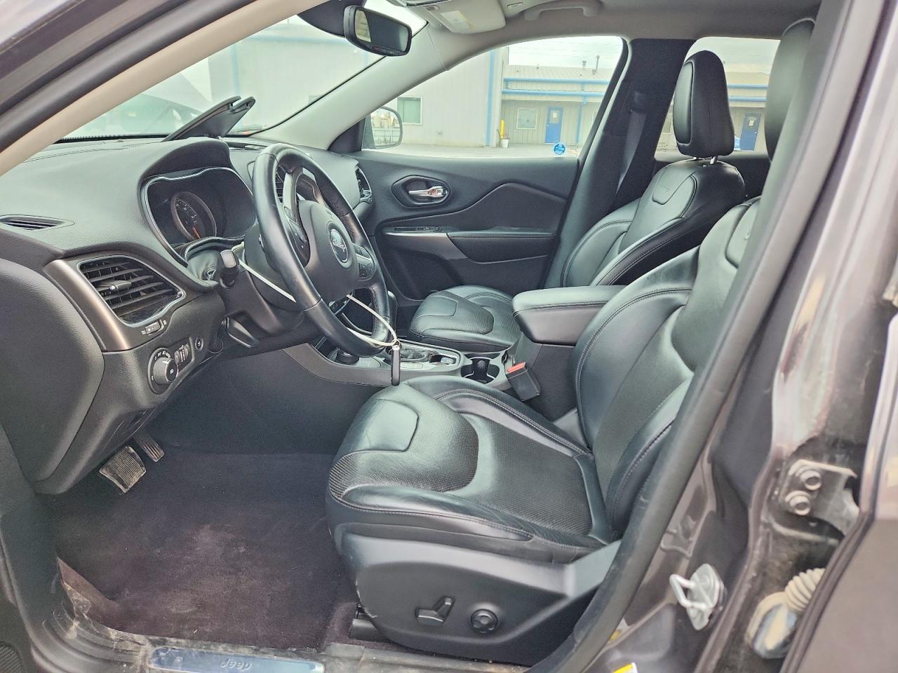 2019 Jeep Cherokee Limited - Image 7