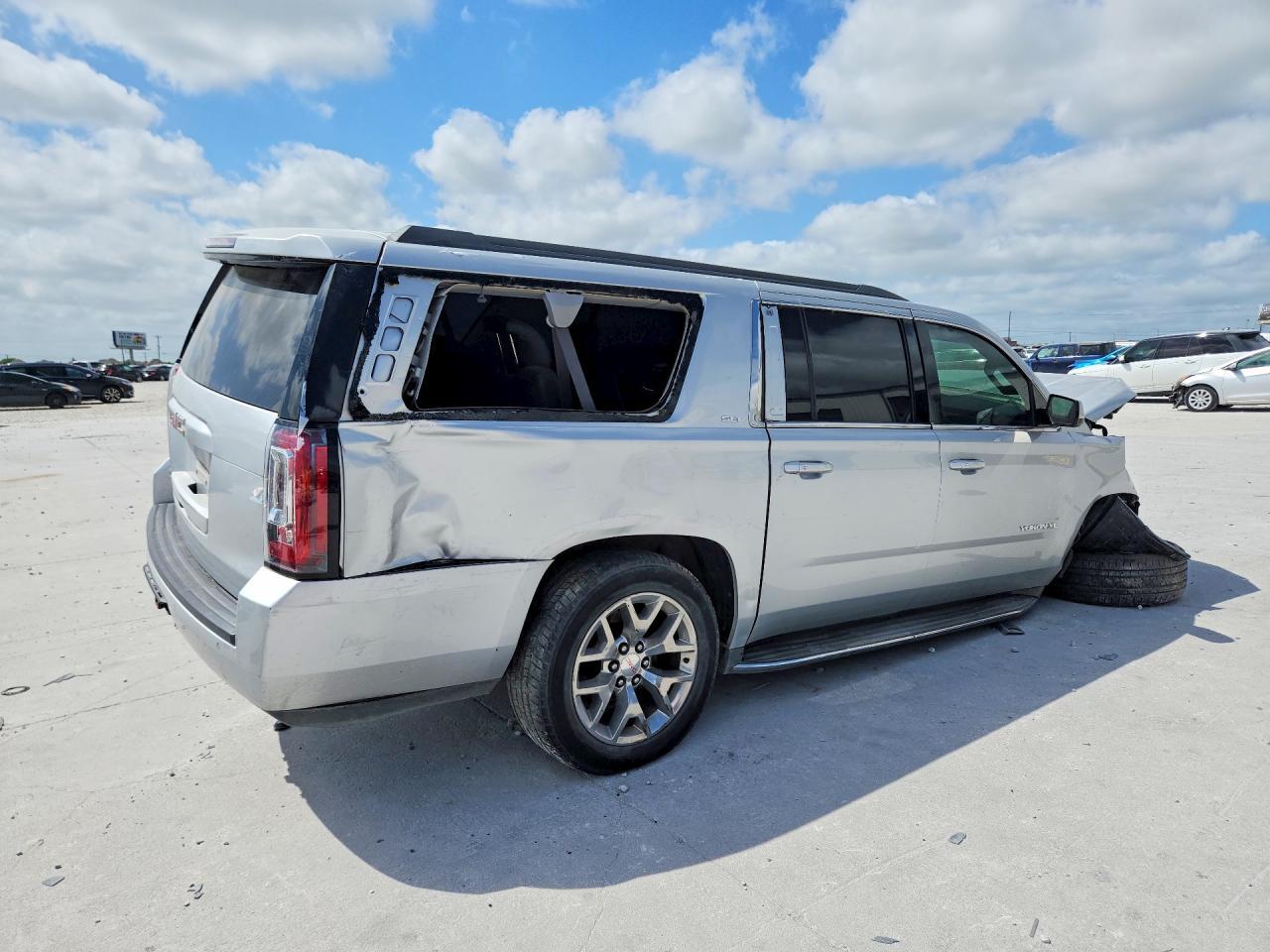 2015 GMC Yukon Xl - Фото 3