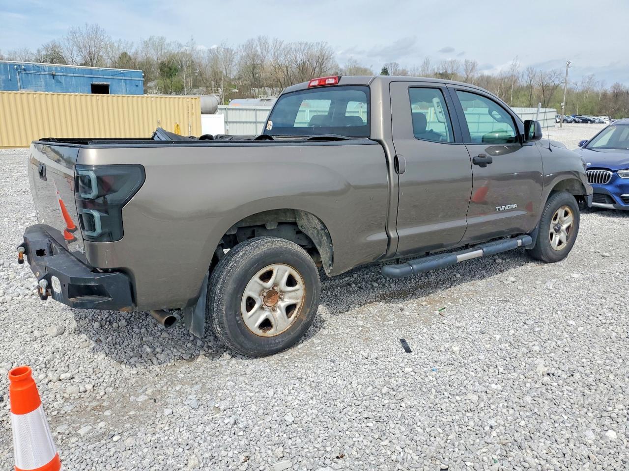2010 Toyota Tundra Double Cab Sr5 - Image 3