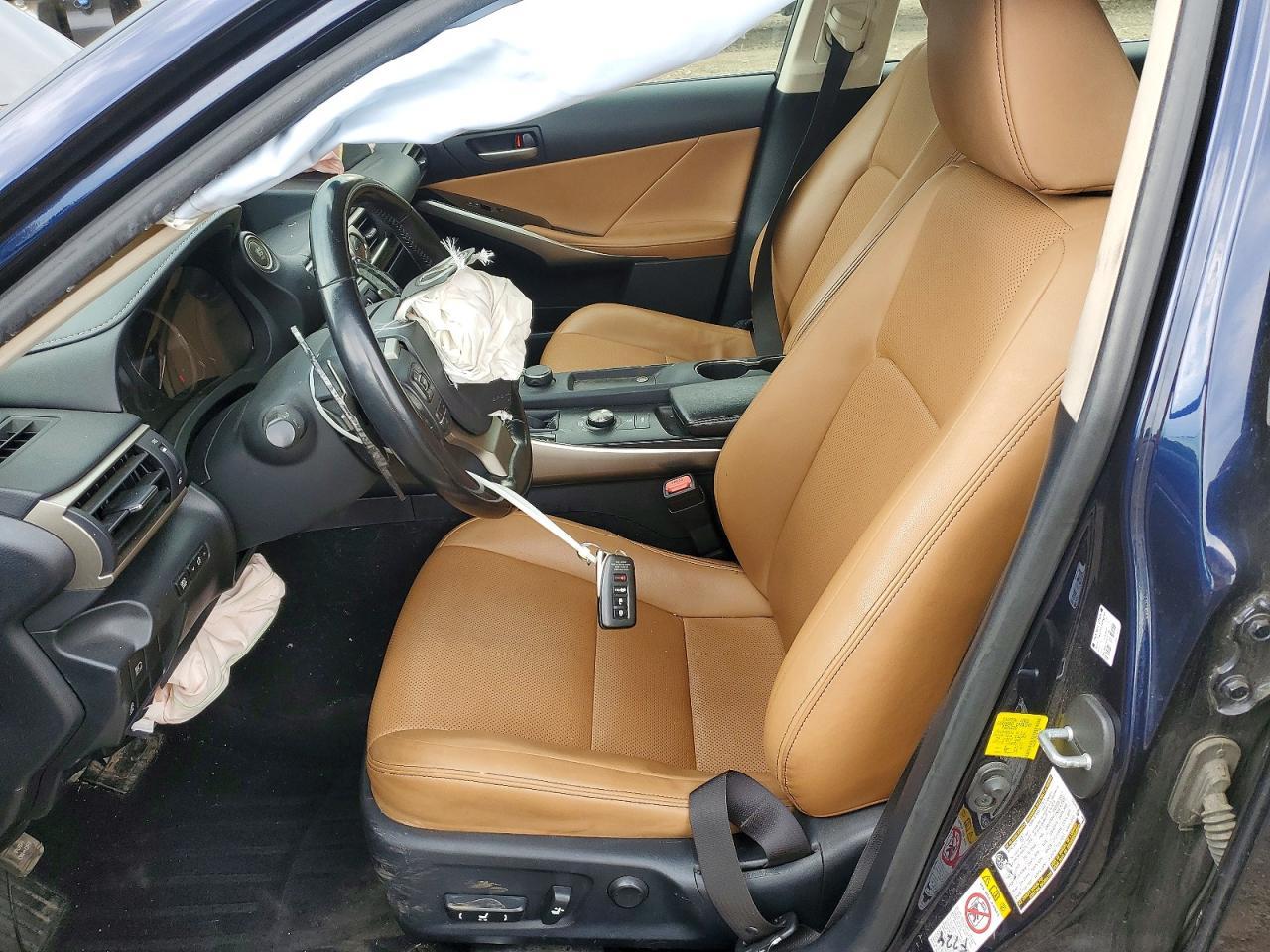 2017 Lexus Is - Image 7