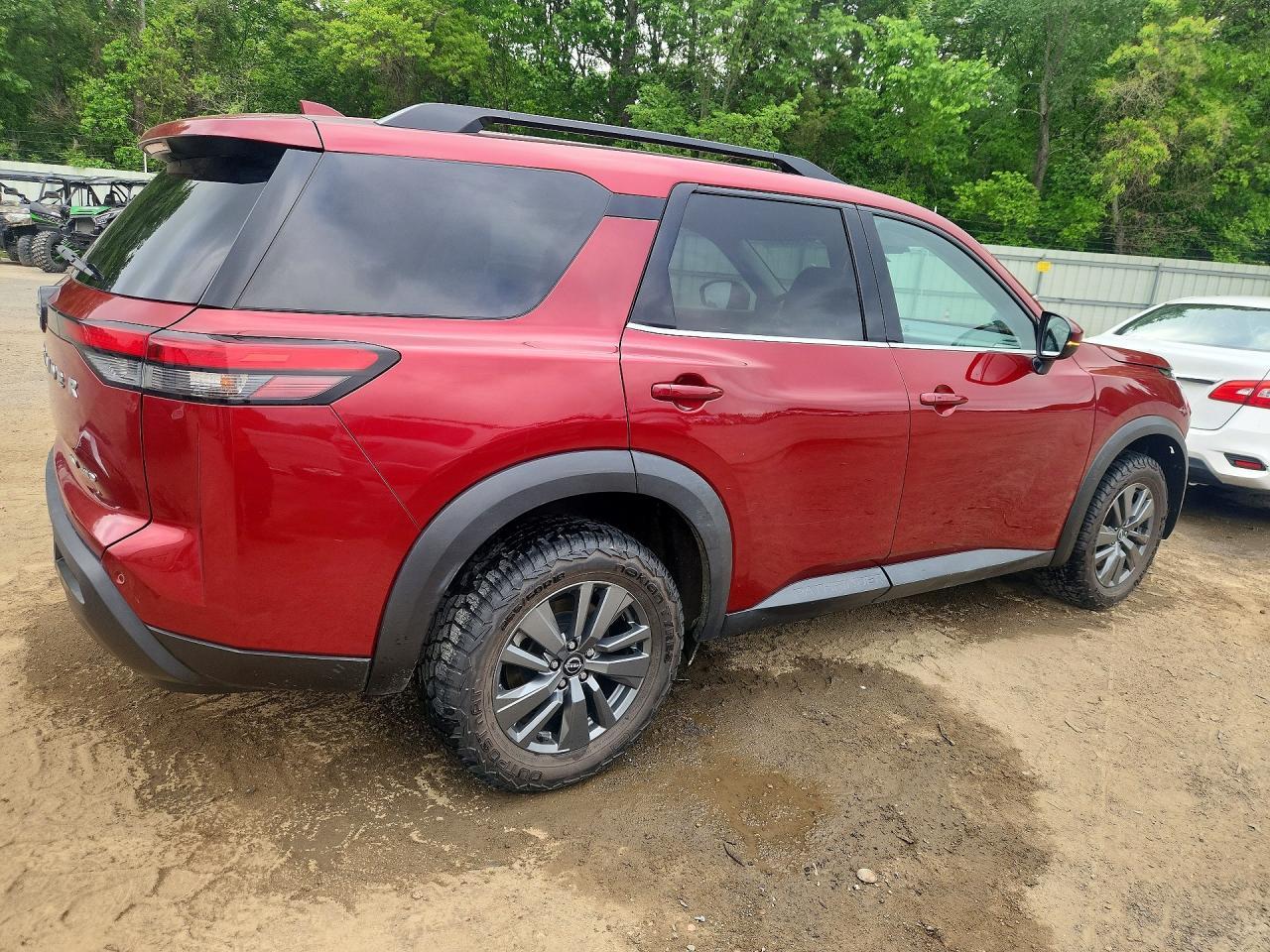 2022 Nissan Pathfinder Sv - Фото 3