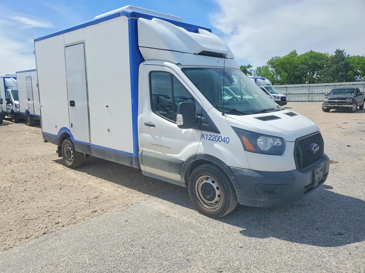 2021 Ford Transit Delivery Truck - Фото 4