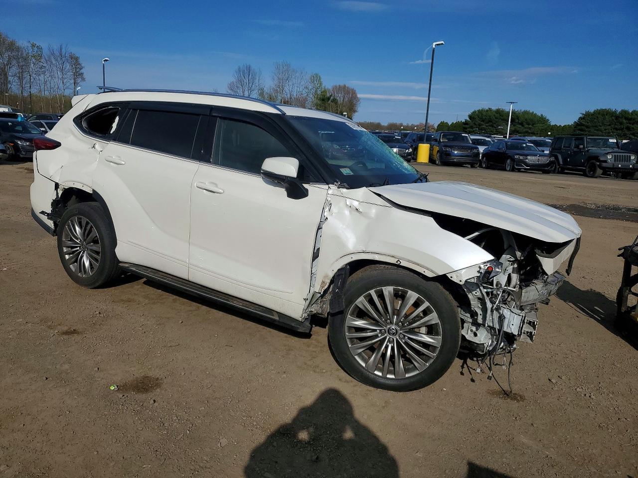2021 Toyota Highlander Platinum - Фото 4