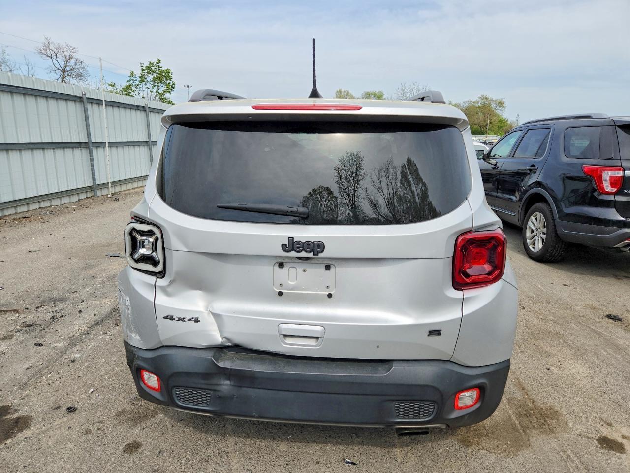 2019 Jeep Renegade Latitude - Фото 6